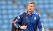 Cricket Buzz: Giles steps down as England selector