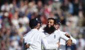 Moeen Ali quietly casts a shadow on India's spinners