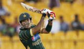 Maqsood, Alam stand tall as Pakistan win tense chase