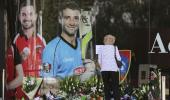 Hughes tragedy overshadows eventful year in cricket