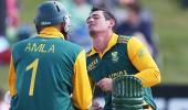 South Africa's De Kock in doubt for World Cup