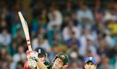 Australia beat England in third ODI to claim series