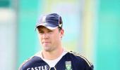 Cricket Buzz: Hamstrung De Villiers won't keep wickets in 1st Test