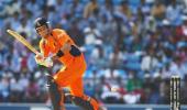 Netherlands beat Ireland in stunning run-chase to make Super-10