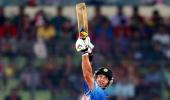 Dhoni sings praises of Yuvraj's 'perfectly paced innings'