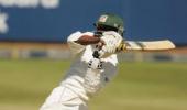 Masakadza's century boosts Zimbabwe