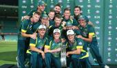 Australia scramble to victory, reclaim number one ranking