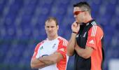 I'd like to hug Strauss and patch up: Pietersen