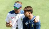 Donald steps down as South Africa bowling coach