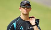 Bond to step down as NZ bowling coach after World Cup