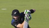 Guptill signs on for fresh Derbyshire stint