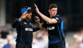 Santner, Elliott earn New Zealand central contracts