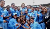 Indian eves crush NZ to win series; BCCI awards Rs 21 lakh