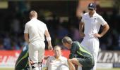 Australia's Chris Rogers recovering after dizzy spell