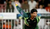 Colombo T20I: Tanvir helps Pakistan secure easy win over Sri Lanka