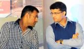 Let's give Dhoni time and respect, says Ganguly