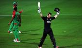 Guptill's hundred lifts New Zealand to thrilling victory over Bangladesh