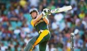 De Villiers, Sangakkara take tussle for No 1 ranking to WC quarter-final