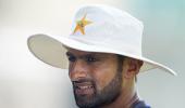 Pakistan's Shoaib Malik announces Test retirement