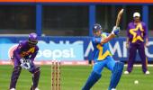 All Stars: Sachin's Blasters lose to Warne's Warriors in Game 1