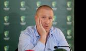 Australia wicketkeeper Haddin calls time on career