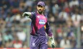 Dhoni's inconsistent Pune favourites against slow starters Punjab