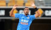 Bowl better and be consistent, Shastri sets the rules for India's bowlers