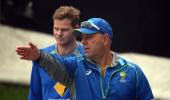 Lehmann extends contract as Australia coach to 2019