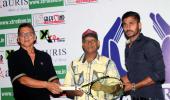 Paes's racquets auctioned for Rs 1.5 lakh; Dhoni's kit for Rs 1 lakh