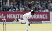 Sri Lanka bowler Eranga discharged from hospital after heart scare