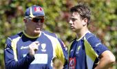 McDermott to quit as Australia's bowling coach