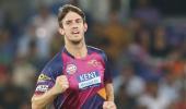 Australia's Marsh out of IPL with side strain