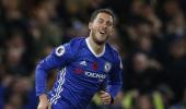 EPL PHOTOS: Five-star Chelsea destroy Everton; City held