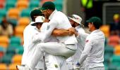 Du Plessis lauds 'relentless' South Africa pace attack