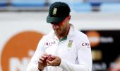 Du Plessis guilty of ball-tampering, cleared to play