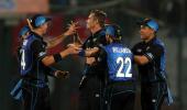 Williamson hits century as New Zealand edge past India`