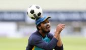 Ailing Sri Lanka captain Chandimal out of 1st Test vs India