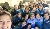 Bhartiya Nari Zindabad! Bollywood cheer Indian women's cricket team