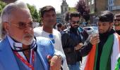 Vijay Mallya booed with 'chor, chor' chants at Oval