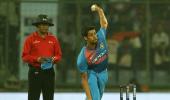 Nehra bowls from 'Ashish Nehra End' as DDCA pays tribute