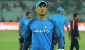 Should India continue with Dhoni till 2019 World Cup?