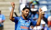 Bhuvneshwar best bowler in the death overs, says Dhawan