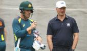 Aaron Finch gives Australia injury scare