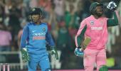 4th ODI: Dhawan ton in vain as South Africa fight back in series