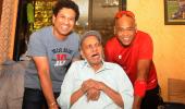 PIX: Tendulkar, Kambli seek Achrekar's blessings!