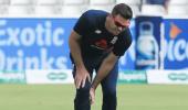 England's Anderson frustrated by niggling calf injury