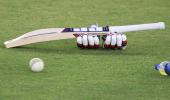 Young cricketer dies on the field in Kolkata