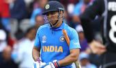 Fans can't keep calm seeing Dhoni seemingly in tears