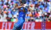 Dhoni's last over heroics applauded