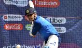 'Dhoni should bat at No 4'